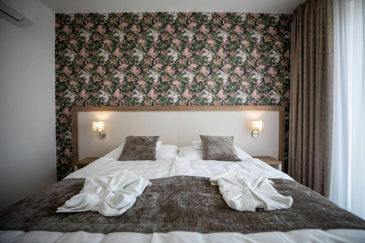 Aszuvilag Rezidencia With Sauna & Jacuzzi Legyesbenye Exteriör bild