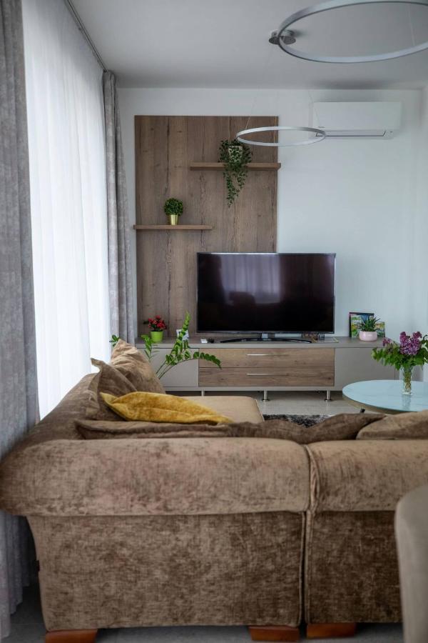 Aszuvilag Rezidencia With Sauna & Jacuzzi Legyesbenye Exteriör bild