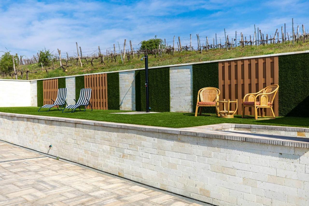 Aszuvilag Rezidencia With Sauna & Jacuzzi Legyesbenye Exteriör bild