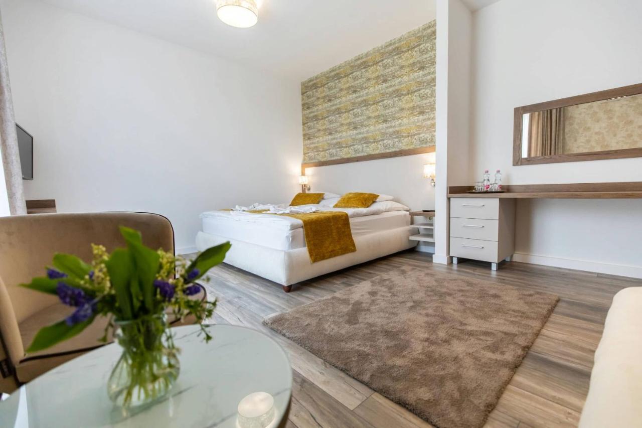 Aszuvilag Rezidencia With Sauna & Jacuzzi Legyesbenye Exteriör bild