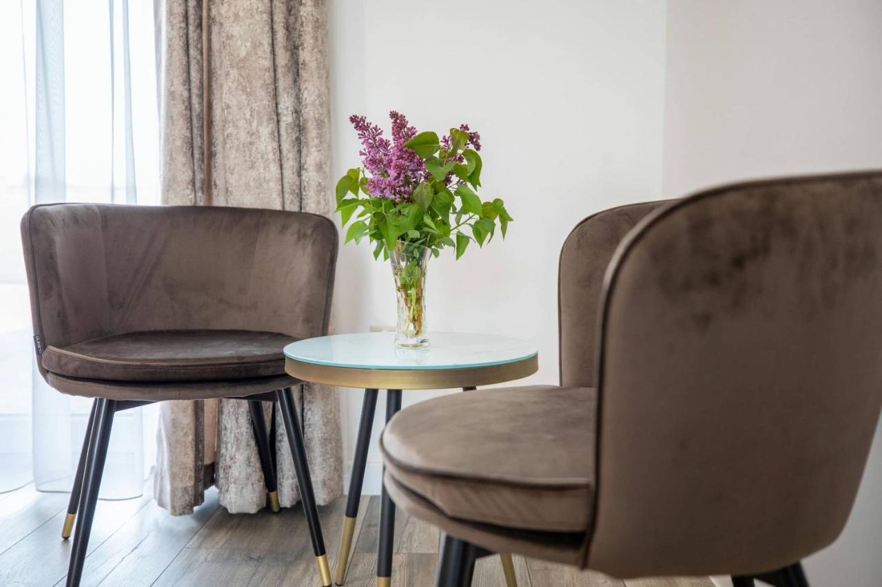 Aszuvilag Rezidencia With Sauna & Jacuzzi Legyesbenye Exteriör bild