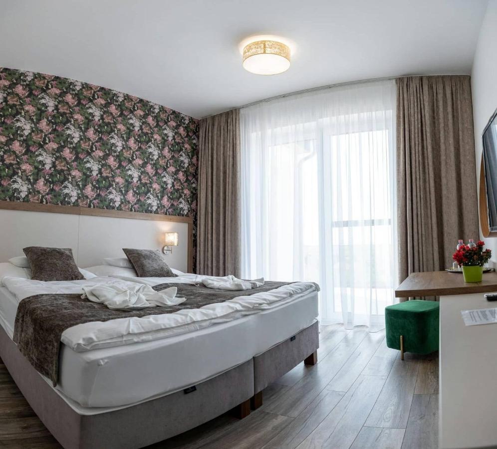 Aszuvilag Rezidencia With Sauna & Jacuzzi Legyesbenye Exteriör bild