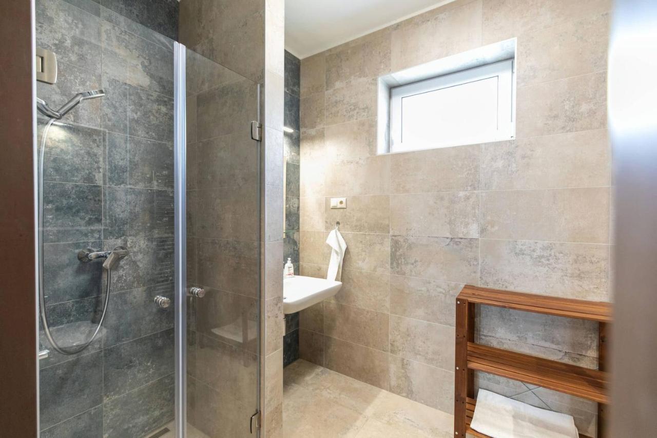 Aszuvilag Rezidencia With Sauna & Jacuzzi Legyesbenye Exteriör bild